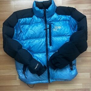 Stussy x Mountain Hardwear Subzero Puffer Nitric Blue/Black